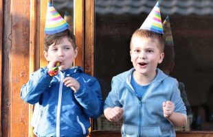 How to Throw An Awesome Outdoor Party For Your Kids