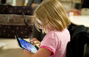 5 Ways Digital Devices are Damaging Your Child’s Vision